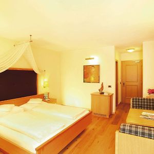 Superior Zimmer mit Kingsize-Bett